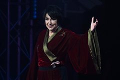 Лолита заступилась за Пугачеву после слов о предательстве Родины