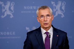 Экс-генсек НАТО рассказал об отказе Зеленскому в 2022 году