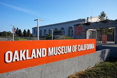 Оклендский музей Калифорнии лишился более 1000 экспонатов