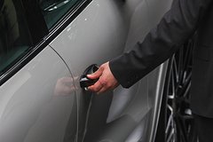 Рекордный завоз в Россию подержанных машин объяснили