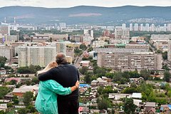 Россиянам посоветовали инвестировать в советские елочные игрушки