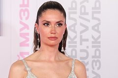 Агата Муцениеце сменила фамилию