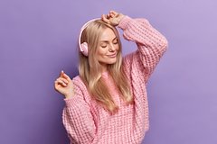 Apple Music вернул удаленных российских артистов на площадку