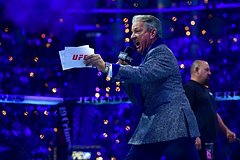 Букмекеры назвали фаворита в бою Махачева против Маддалены