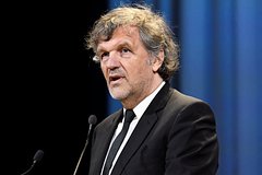 Культовый режиссер назвал Джоли пропагандисткой на фоне ее поездки в Херсон