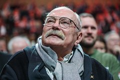 Михалков назвал «Оскар» премией вашингтонского обкома