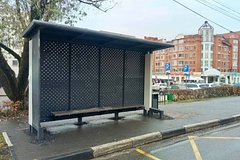 Пятьдесят старых остановочных павильонов заменили на новые в Подмосковье