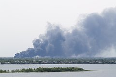 Предприятие загорелось в российском регионе после массированной атаки ВСУ