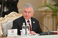 Президенты Узбекистана и Туркмении общались с Трампом на русском языке