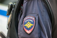 Прикованную к кровати цепью женщину нашли в российской деревне