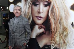 Пугачева выложила пост в память о Николаеве