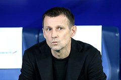 Семак оправдал состоянием поля потерю «Зенитом» очков в матче с «Крыльями Советов»