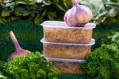 Традиционный холодец появился в продаже на московских ярмарках