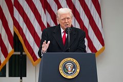 Трамп рассказал о сокращении числа пунктов мирного плана по Украине