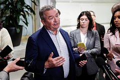 В Конгрессе США резко раскритиковали новый план Трампа по Украине