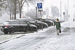 В российском регионе парковку решили сделать платной даже по ночам