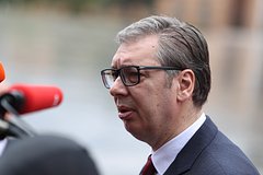 Вучичу предложили надеть трусы или снять крестик после слов о России и Европе