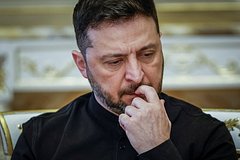 Зеленского раскритиковали за награждение нацгвардейцев в форме с символикой СС