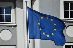 Евродепутат раскрыл причину затягивания конфликта на Украине