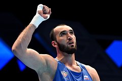 Лучший боксер мира оценил рукопожатие Путина