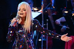 Названа причина отмены концерта Долиной в российском городе