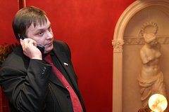 Продюсер «Ласкового мая» уехал из России сразу после возбуждения уголовного дела