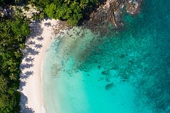 Сильные волны утащили в море отдыхавшего в Таиланде туриста на глазах у жены