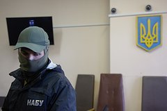 США решили потратиться на борьбу с коррупцией на Украине