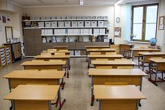 В Госдуме захотели пересмотреть лимит на подарки для учителей