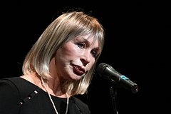 Внук Татьяны Васильевой отдал все семейные сбережения мошенникам