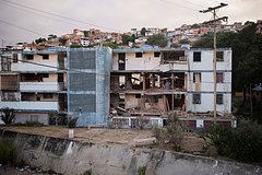 Семья из Венесуэлы лишилась дома после атаки США