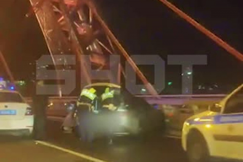 Бизнесмен Белюскин погиб, влетев в отбойник на Aston Martin в Москве