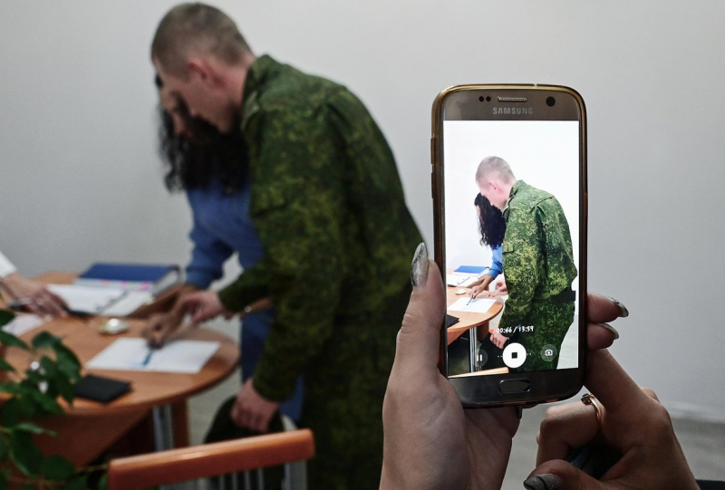 «Черная вдова» имитировала беременность ради выплат. Как ей удалось обмануть бойца СВО и в чем она просчиталась?