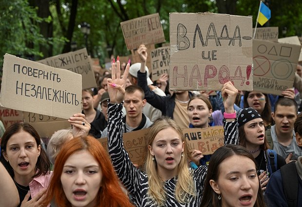 Коломойский усомнился, что Миндич мог придумать коррупционную схему