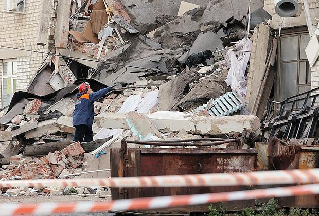 Обрушение здания в Екатеринбурге 29 июля