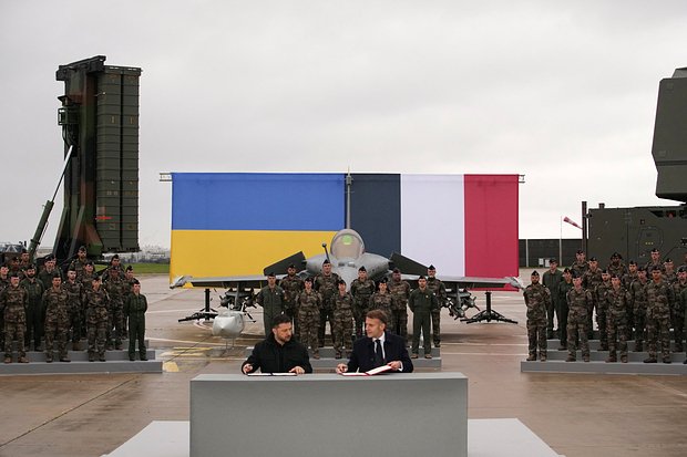 Президент Франции высказался об окончании конфликта на Украине