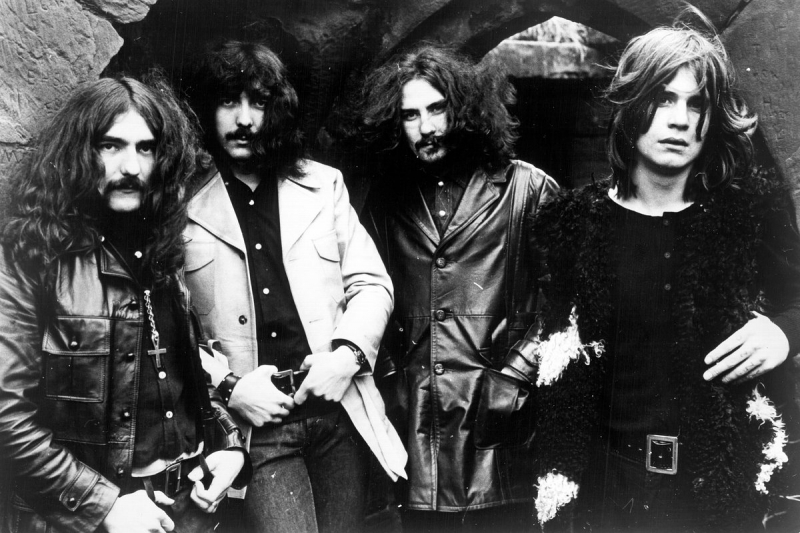 Умер Оззи Осборн. Скандальный основатель Black Sabbath был легендой, которую любил весь мир