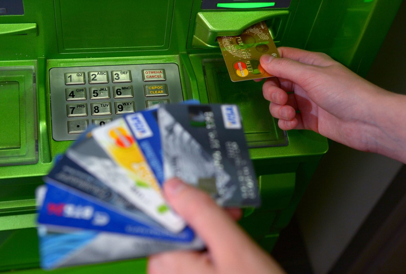 Вывод из оборота карт Visa и Mastercard в России