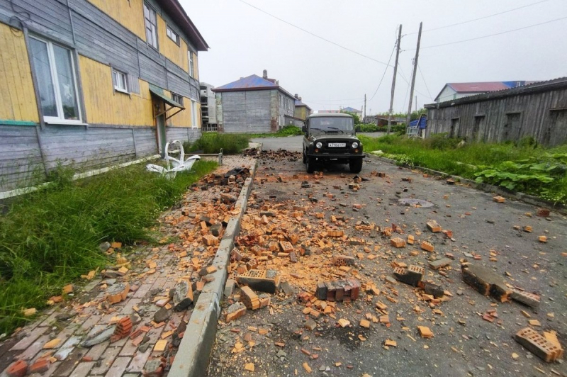 Землетрясение и цунами на Курилах